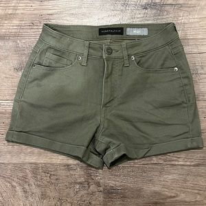 Aeropostale Shorts Womens Size 4 Army Green Like New